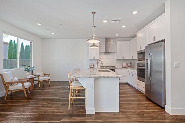 12766 Montbrook Way, Rancho Cordova, CA 95742