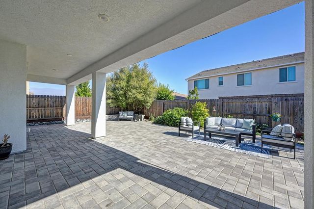 12766 Montbrook Way, Rancho Cordova, CA 95742