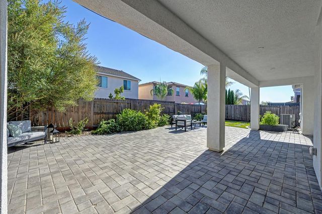 12766 Montbrook Way, Rancho Cordova, CA 95742