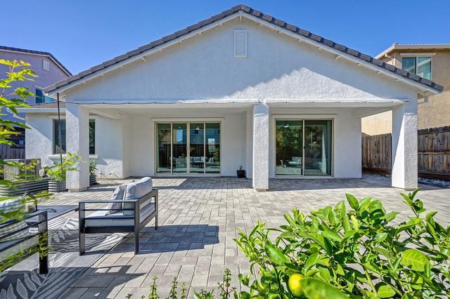 12766 Montbrook Way, Rancho Cordova, CA 95742