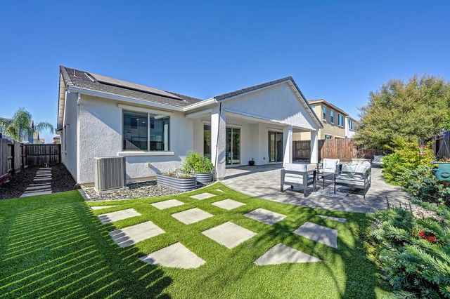 12766 Montbrook Way, Rancho Cordova, CA 95742