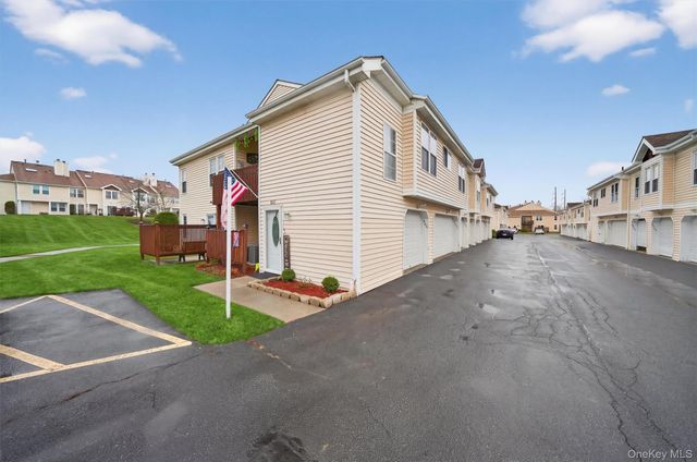 3601 Whispering Hills 3601, Chester, NY 10918