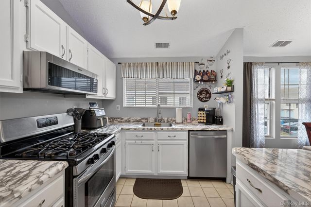 3601 Whispering Hills 3601, Chester, NY 10918