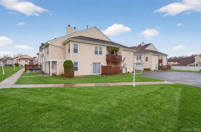 3601 Whispering Hills 3601, Chester, NY 10918