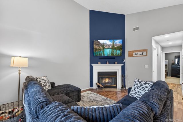 3601 Whispering Hills 3601, Chester, NY 10918