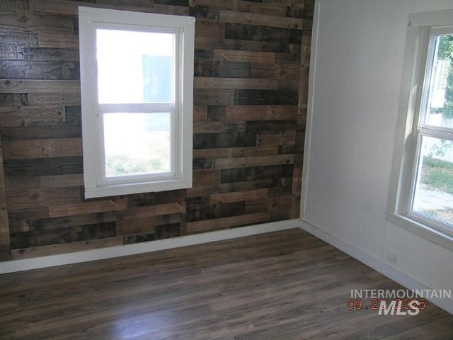 519 20th Ave N, Nampa, ID 83687