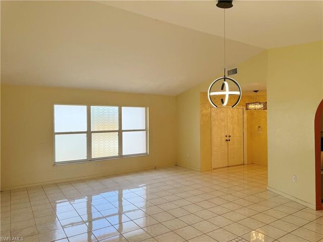 209 McArthur AVE, Lehigh Acres, FL 33936