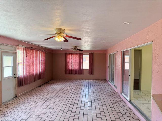 209 McArthur AVE, Lehigh Acres, FL 33936