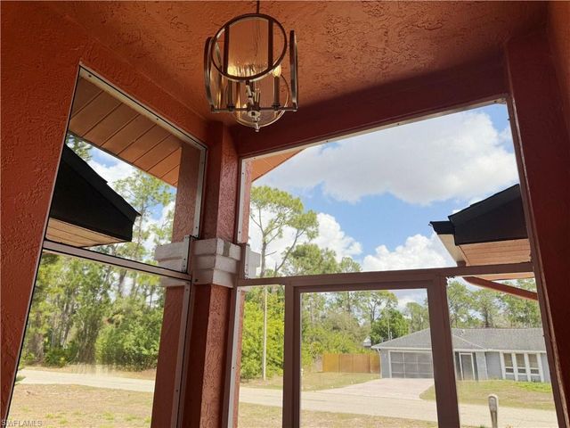 209 McArthur AVE, Lehigh Acres, FL 33936