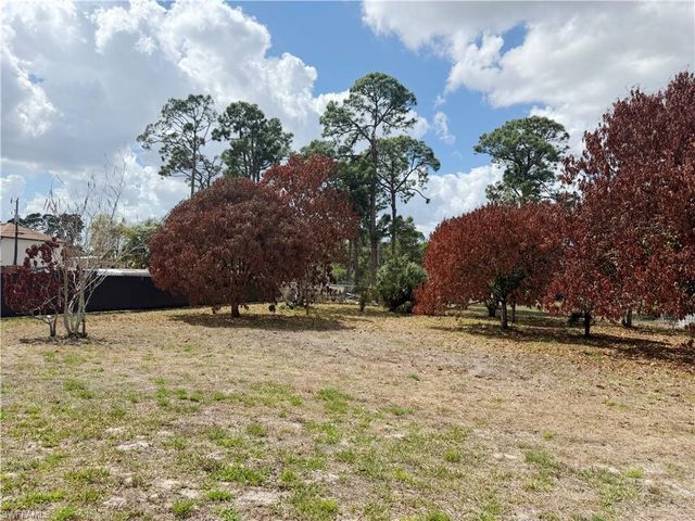 209 McArthur AVE, Lehigh Acres, FL 33936