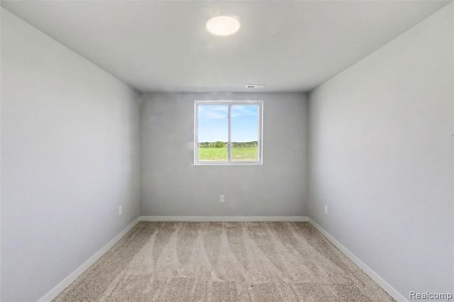 5528 Lahring Road, Linden, MI 48451
