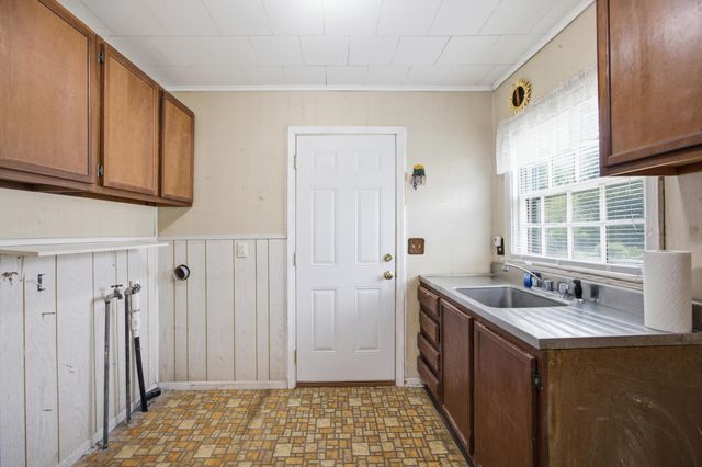 921 Garden Street, Rossville, GA 30741