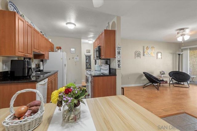 2950 Alta View Dr H202, San Diego, CA 92139