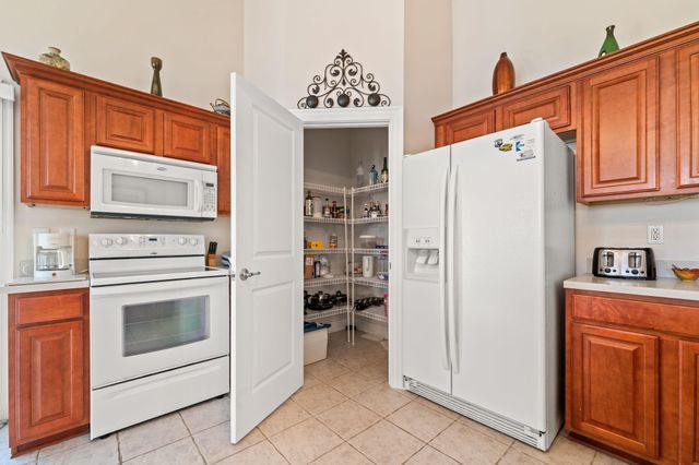 215 Kessinger Dr., Surfside Beach, SC 29575