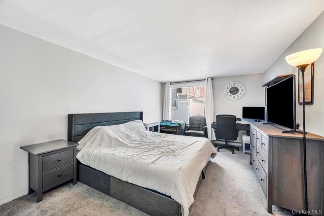 754 Blue Ridge Drive, Medford, NY 11763