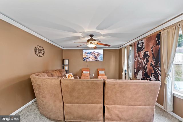 2345 FRIESIAN RD, York, PA 17406