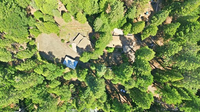 6152 Pine St, Pollock Pines, CA 95726