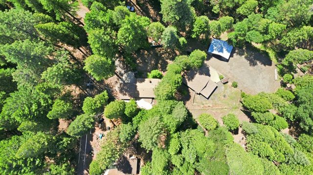 6152 Pine St, Pollock Pines, CA 95726