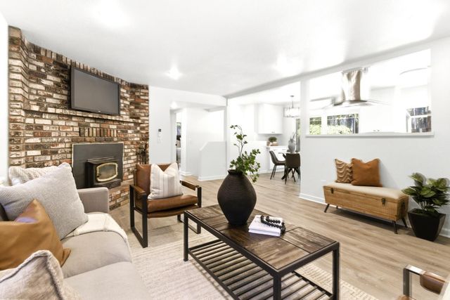 6152 Pine St, Pollock Pines, CA 95726