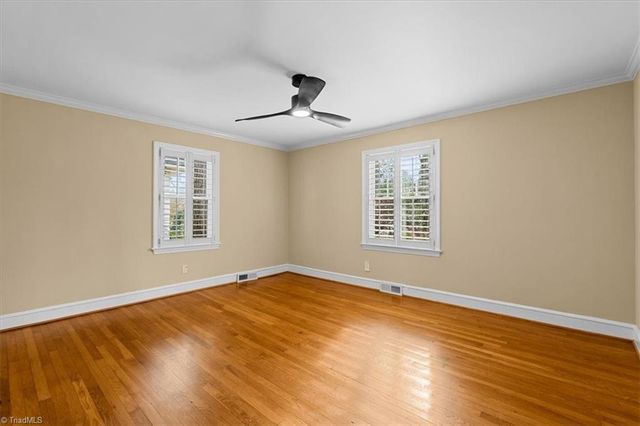 1814 Madison Avenue, Greensboro, NC 27403