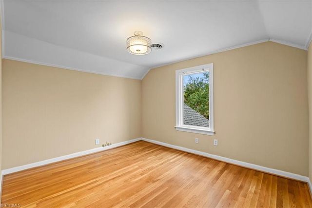 1814 Madison Avenue, Greensboro, NC 27403