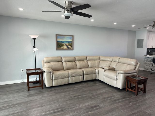 300 64TH AVENUE 318, St Pete Beach, FL 33706