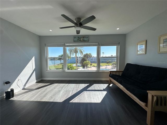 300 64TH AVENUE 318, St Pete Beach, FL 33706