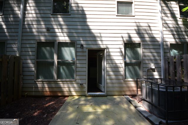 5873 Taka Lane, Lithonia, GA 30038