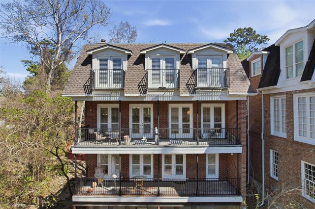 285 Sugarberry Circle, Houston, TX 77024