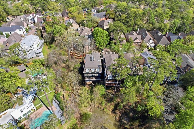 285 Sugarberry Circle, Houston, TX 77024