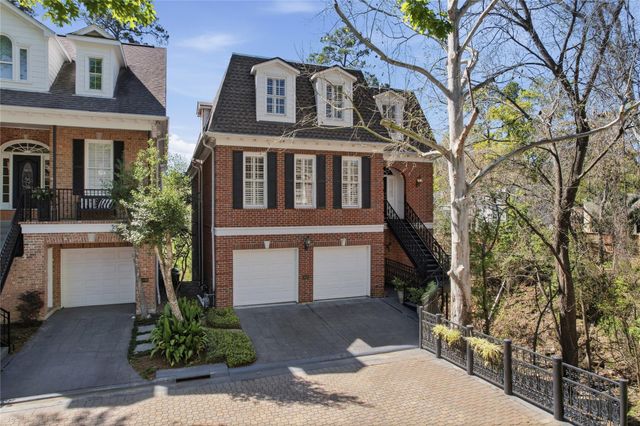 285 Sugarberry Circle, Houston, TX 77024