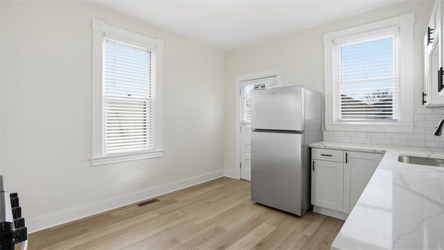 115 Locust St, Scott Twp, PA 15106