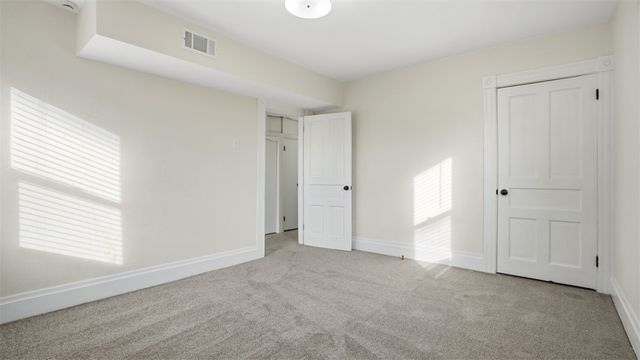 115 Locust St, Scott Twp, PA 15106