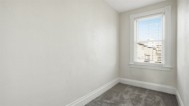 115 Locust St, Scott Twp, PA 15106