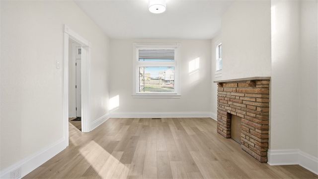 115 Locust St, Scott Twp, PA 15106