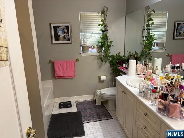 8703 Brittany 8703, Wayne, NJ 07470