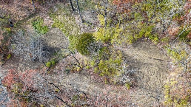 19430 W 87th Lane, Lenexa, KS 66220