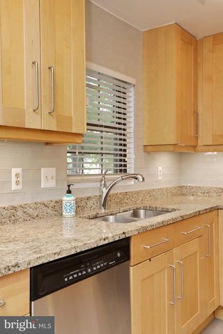 5440 BARRISTER PL, Alexandria, VA 22304