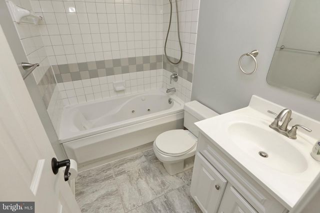 5440 BARRISTER PL, Alexandria, VA 22304