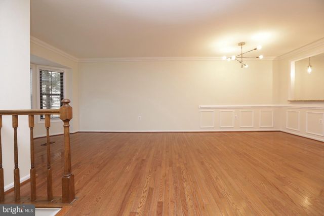 5440 BARRISTER PL, Alexandria, VA 22304