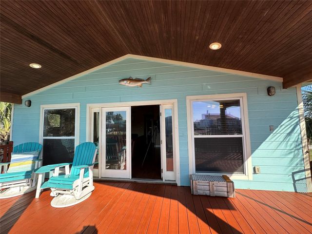 211 Anchor Drive, Freeport, TX 77541