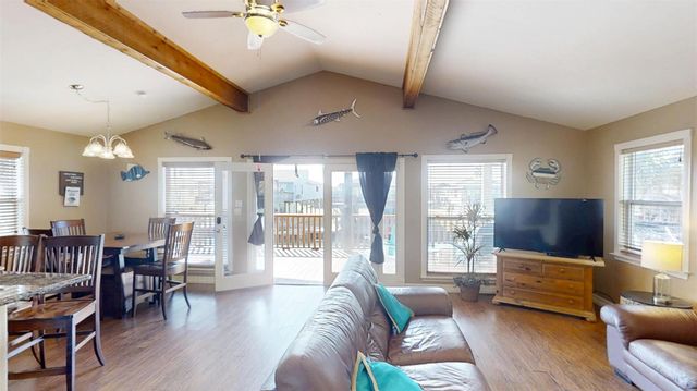 211 Anchor Drive, Freeport, TX 77541