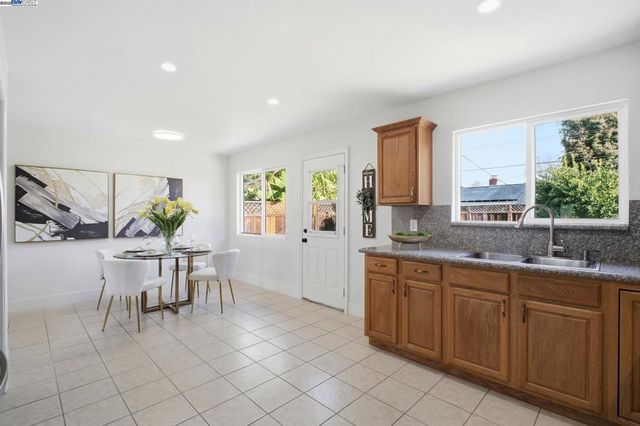 4422 Stevenson Blvd, Fremont, CA 94538