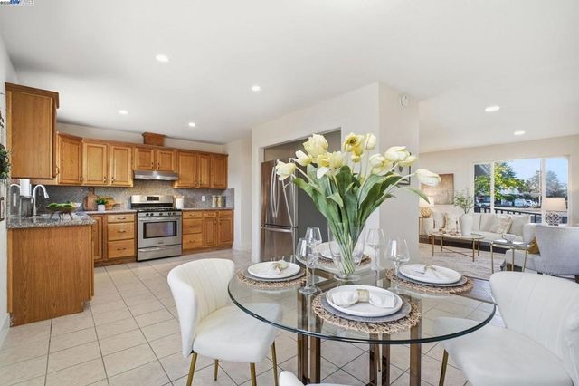 4422 Stevenson Blvd, Fremont, CA 94538