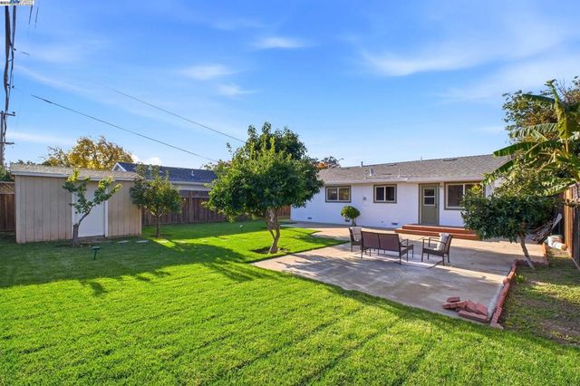 4422 Stevenson Blvd, Fremont, CA 94538