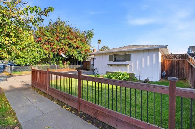 4422 Stevenson Blvd, Fremont, CA 94538