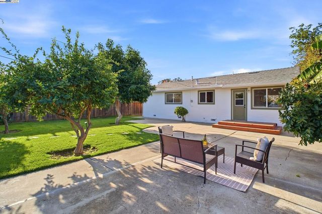 4422 Stevenson Blvd, Fremont, CA 94538