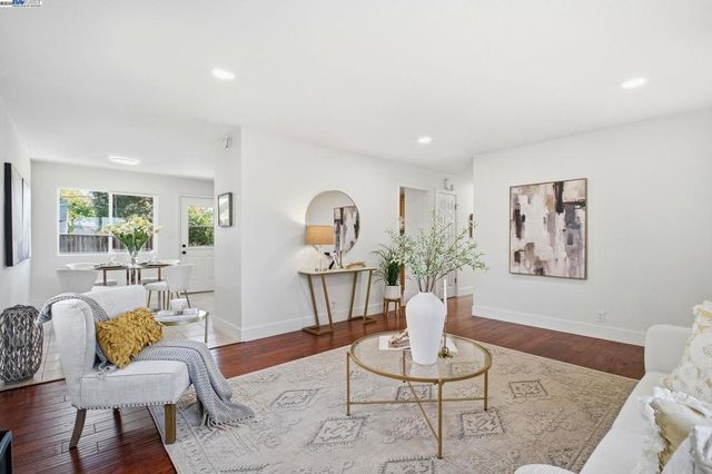 4422 Stevenson Blvd, Fremont, CA 94538