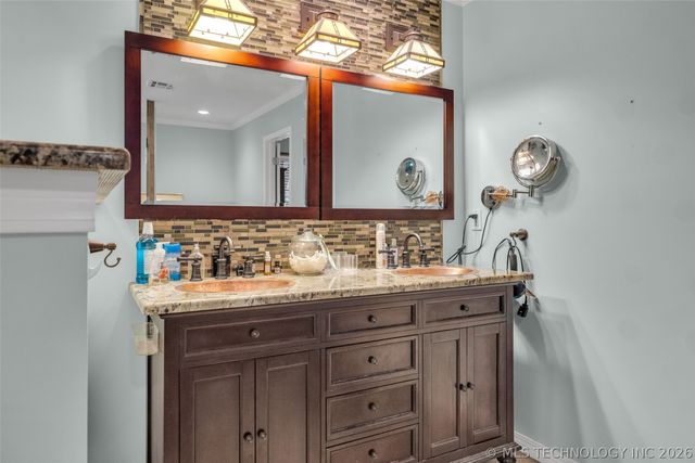 6304 E Galveston Street, Broken Arrow, OK 74014