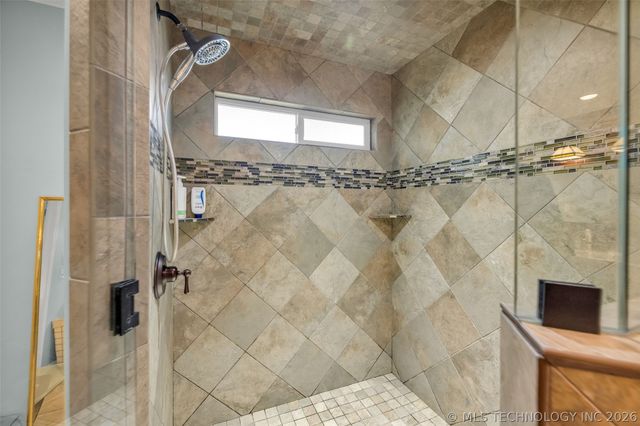 6304 E Galveston Street, Broken Arrow, OK 74014